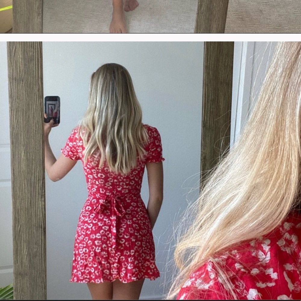 Dress - Picture 2 of 2